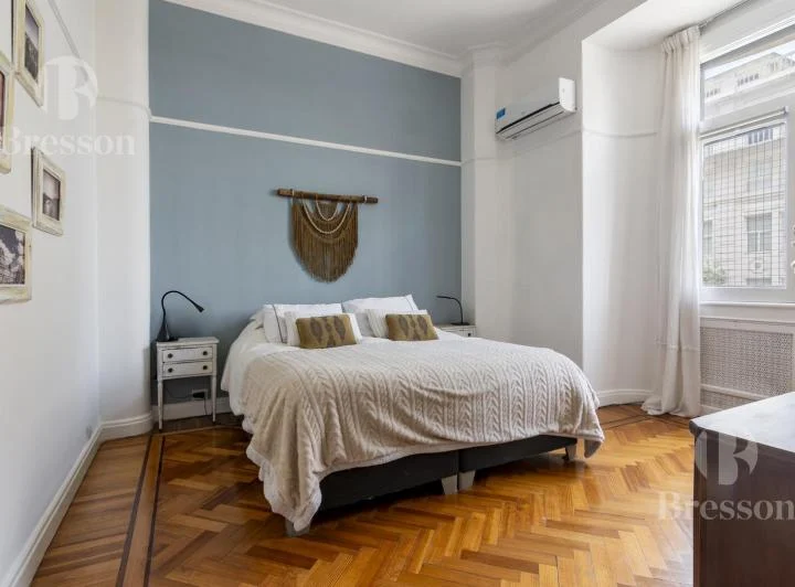 Espectacular depto Frances en venta en Recoleta. Esquina Callao y Cordoba elegante y lleno de luz 4