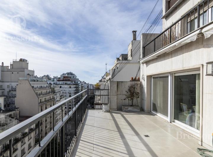 Esplendido departamento Duplex con terraza 5