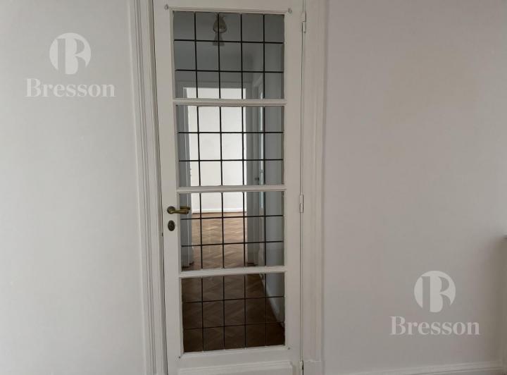 Departamento en Alquiler renovado a nuevo, 2 dormitorios + dependencia 3