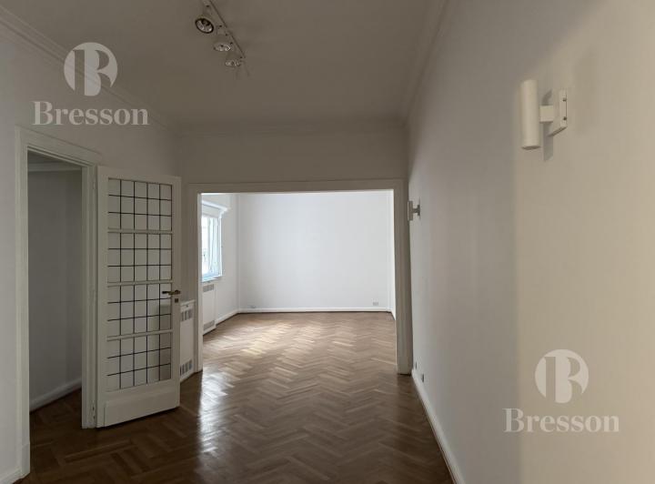 Departamento en Alquiler renovado a nuevo, 2 dormitorios + dependencia 4