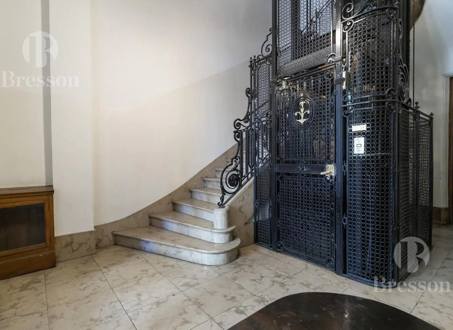 Oficina en  Santa Fe y Callao. Edificio emblemático. 4