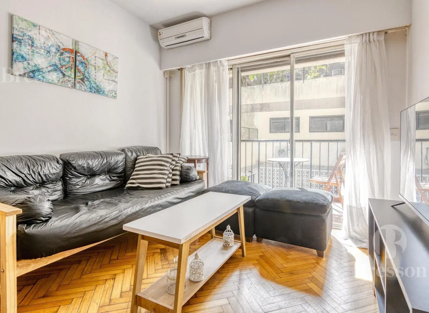 Departamento con gran patio y cochera 3