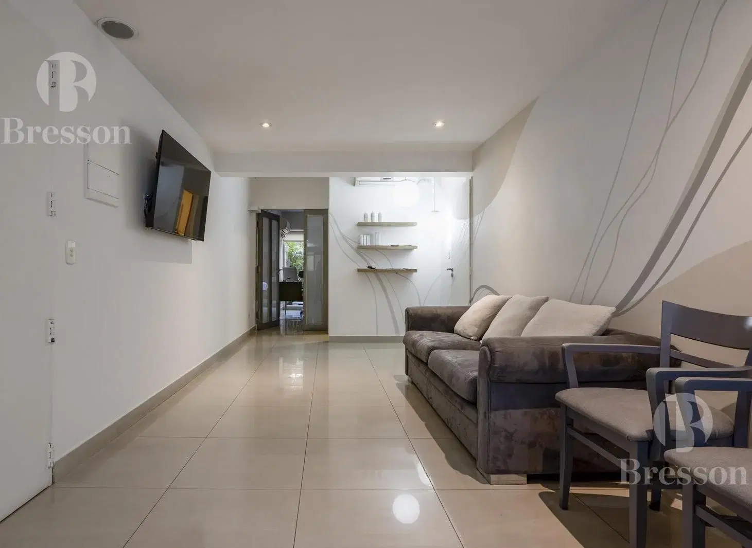 Consultorios/Oficina a metros del Hospital Alemán – Edificio moderno con seguridad y amenities 4