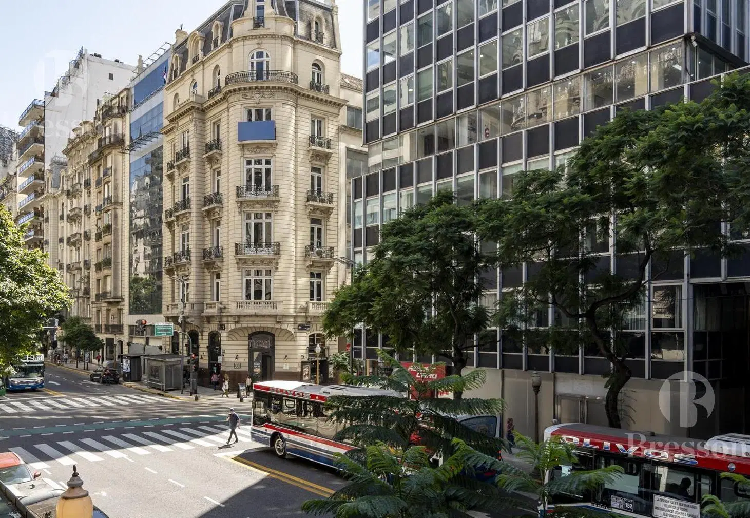 Monoambiente reciclado a estrenar en Retiro con baulera 5