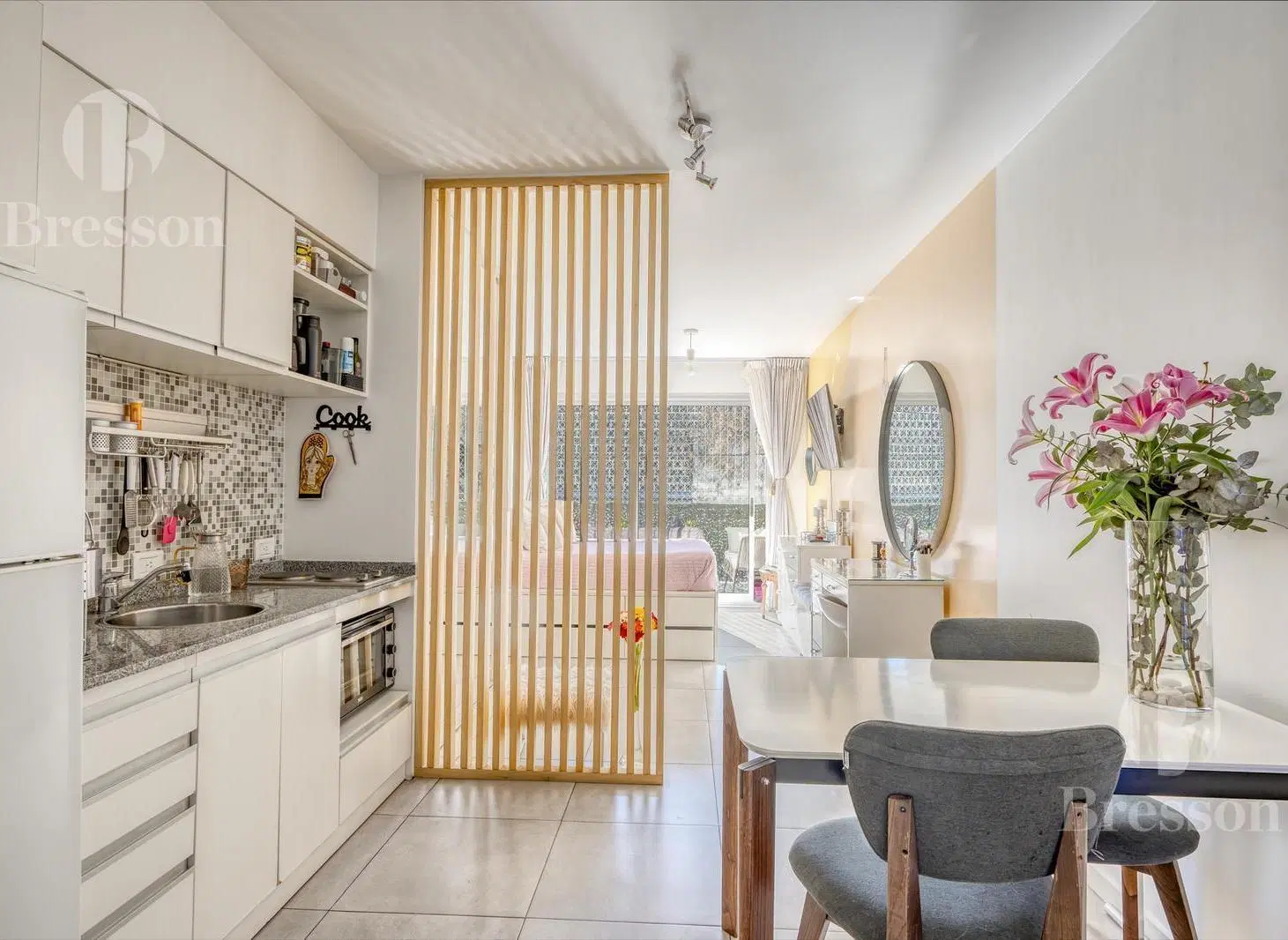 Luminoso monoambiente con amenities. 2