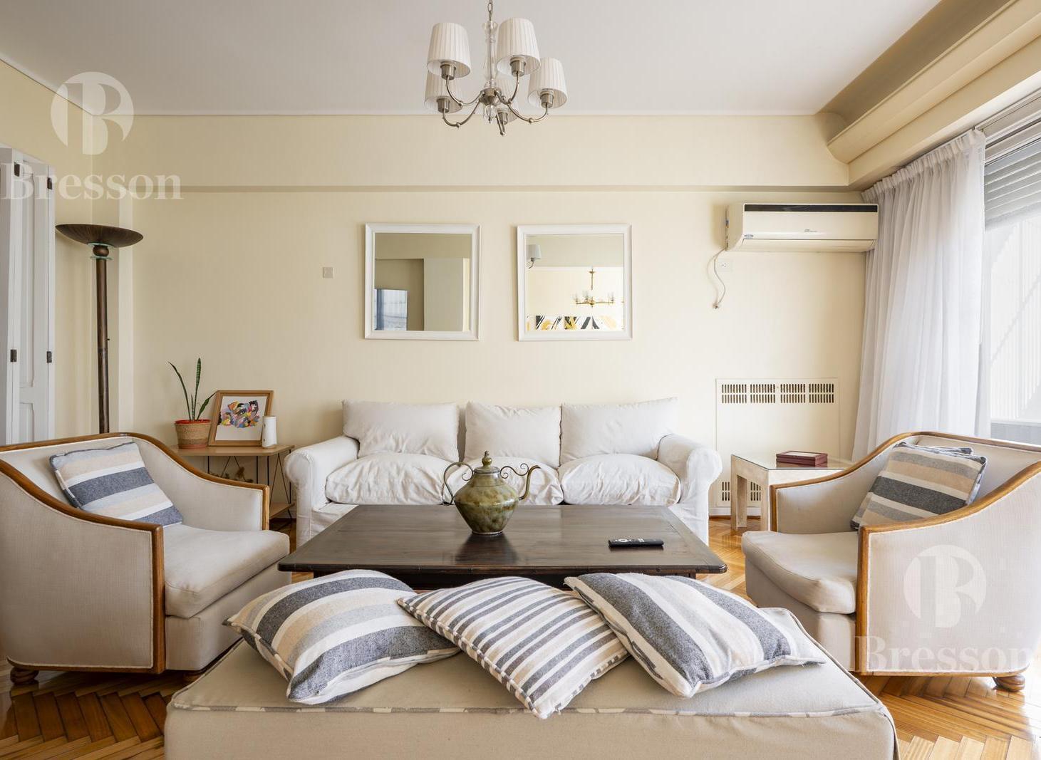 Plaza Las heras. Semipiso en venta 3 dormitorios con dep a pulmón