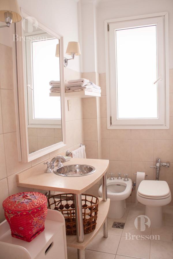 Foto de Departamento en Recoleta- Av. Alvear 1700, imagen 2