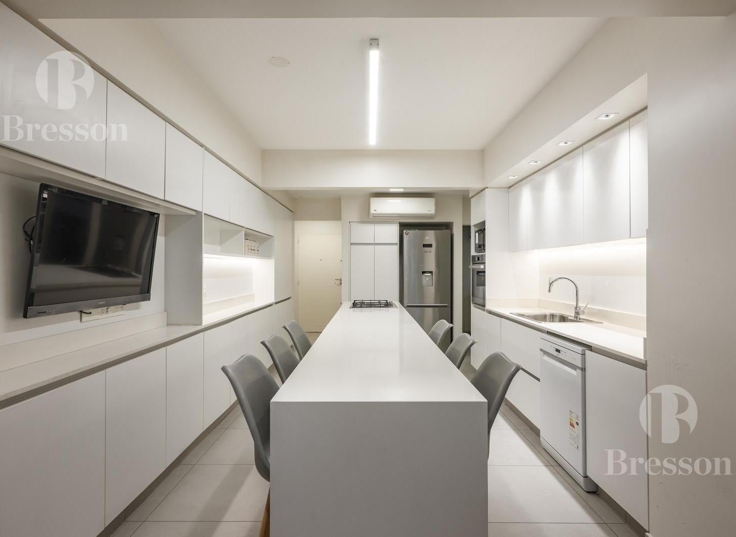 Foto de Departamento de 5 ambientes en Uruguay y Juncal, imagen 3