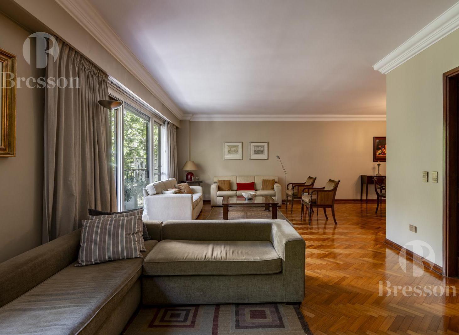 Foto de Departamento de 4 ambientes a metros de la Plaza Vicente López, imagen 3