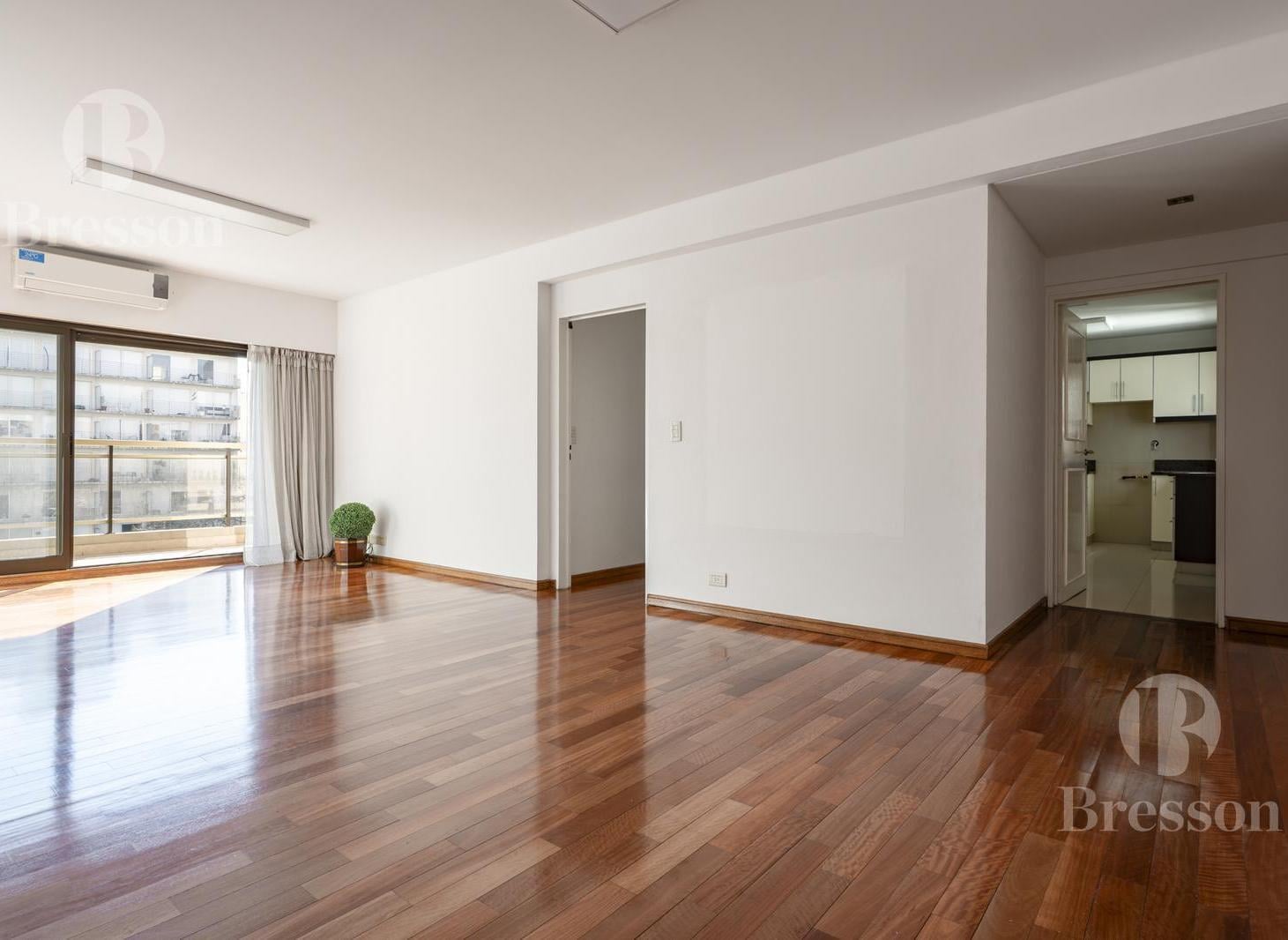 Foto de Departamento en venta de 4 ambientes con cochera fija seguridad y, imagen 1
