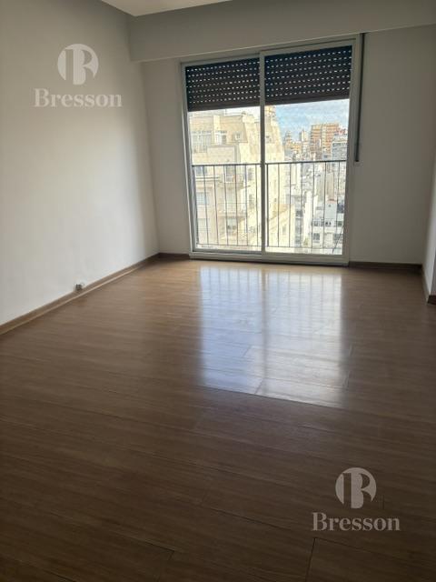 Foto de Departamento de 3 ambientes co cochera en excelente ubicación, imagen 1