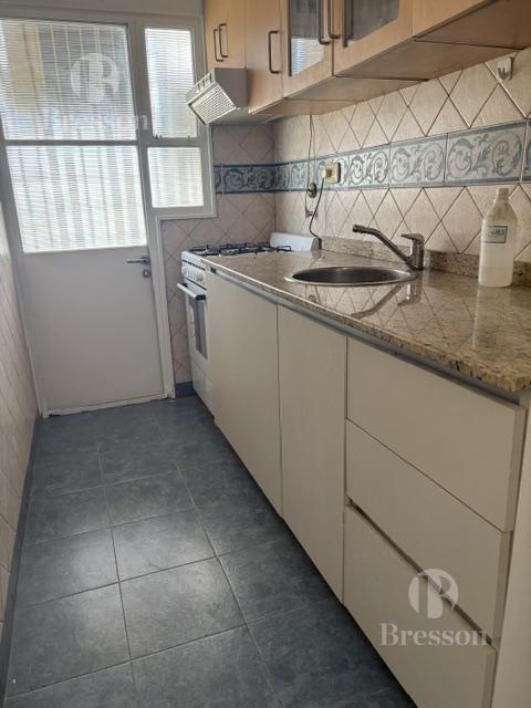 Foto de Departamento de 3 ambientes co cochera en excelente ubicación, imagen 3