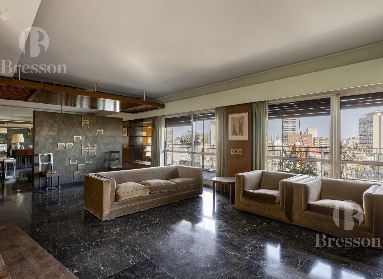 Foto de Excelente Departamento sobre Calle Arroyo al 800, -entre Suipacha y, imagen 2