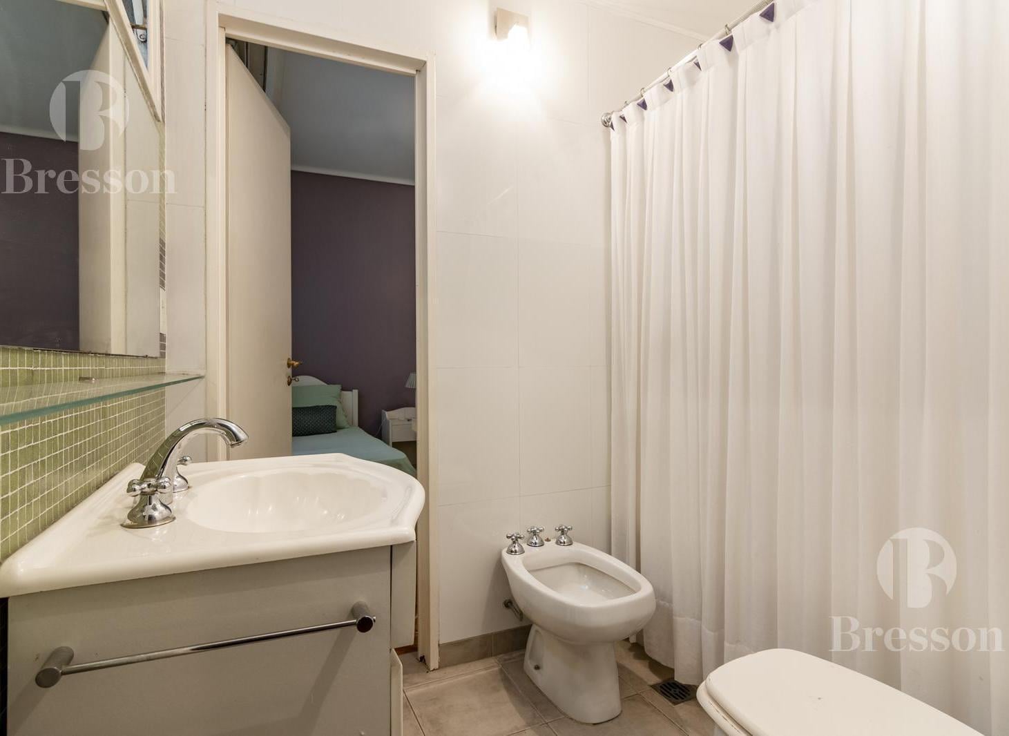 Foto de Departamento de 4 ambientes a metros de la Plaza Vicente López, imagen 2