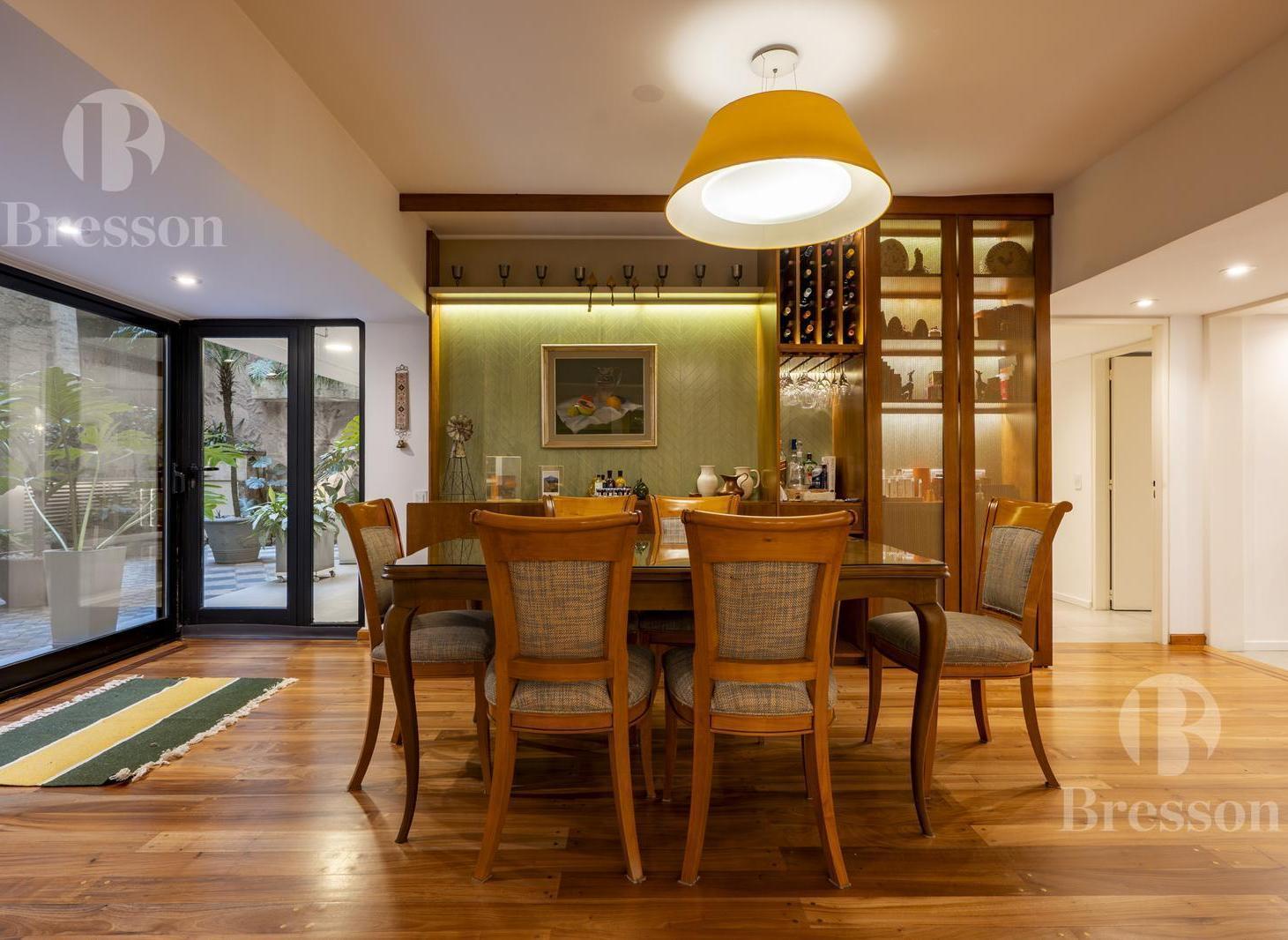 Foto de Venta Piso de 5 ambientes con patio propio, balcón aterrazado y cochera, imagen 2