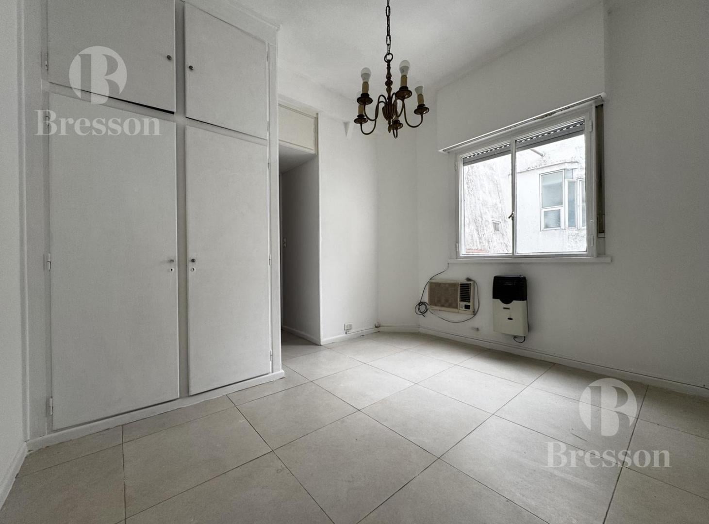 Foto de Departamento en venta 2 ambientes con cochera - Racionalista, imagen 3