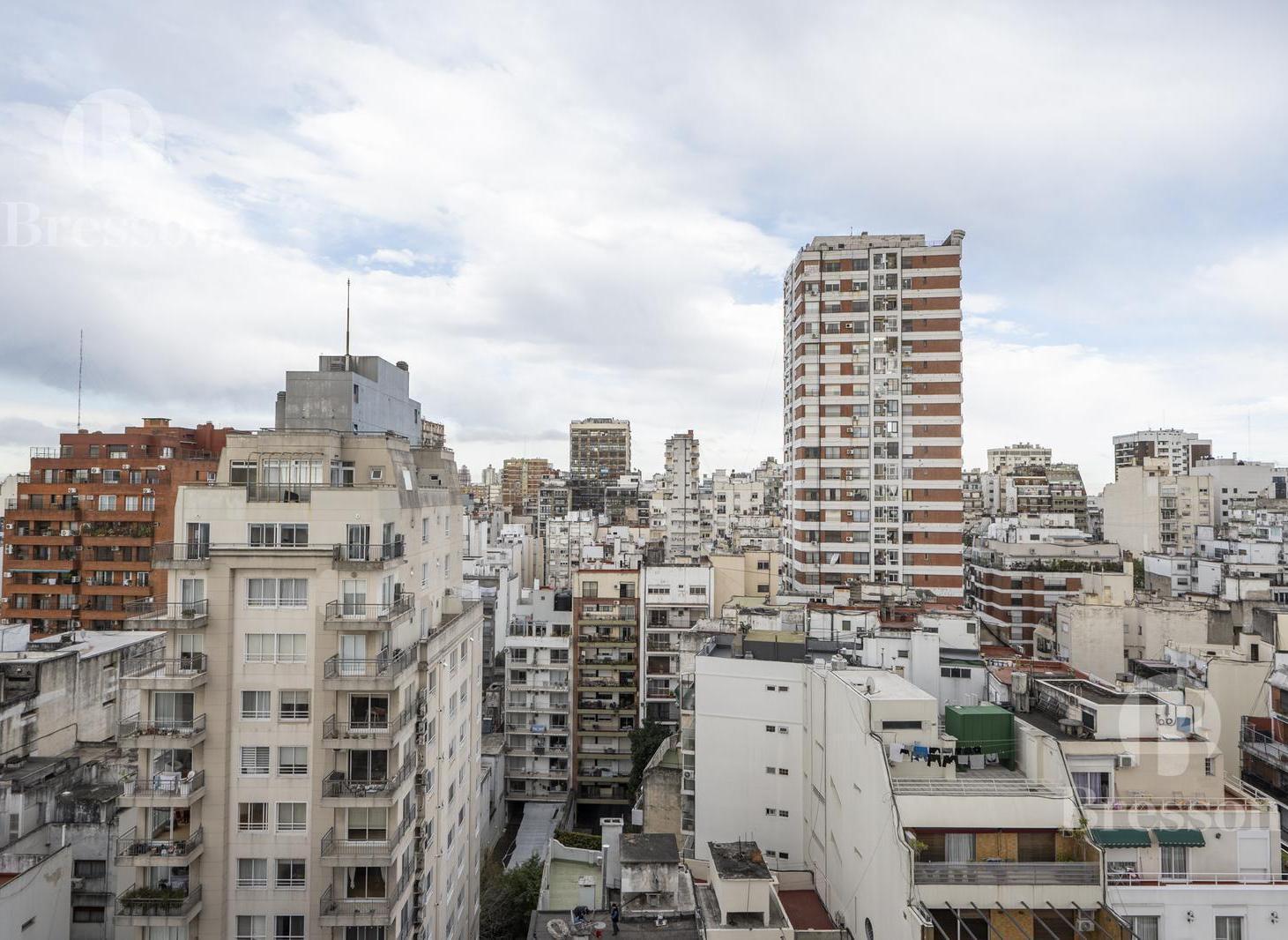Foto de Departamento de tres ambientes con cochera en venta, imagen 5