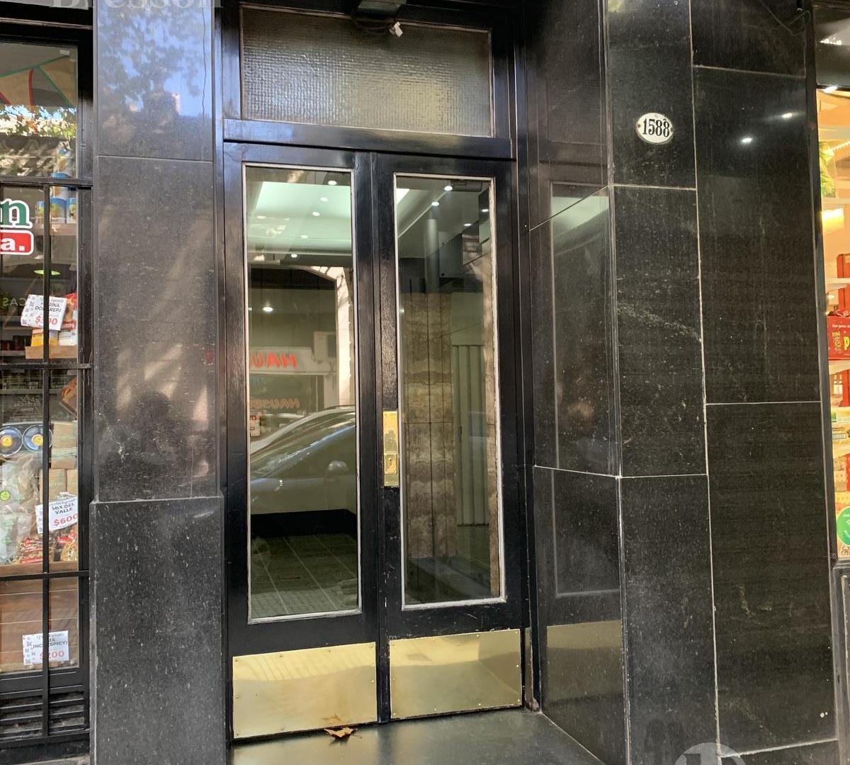 Foto de Departamento en venta monoambiente Recoleta Plaza Vicente Lopez, imagen 1