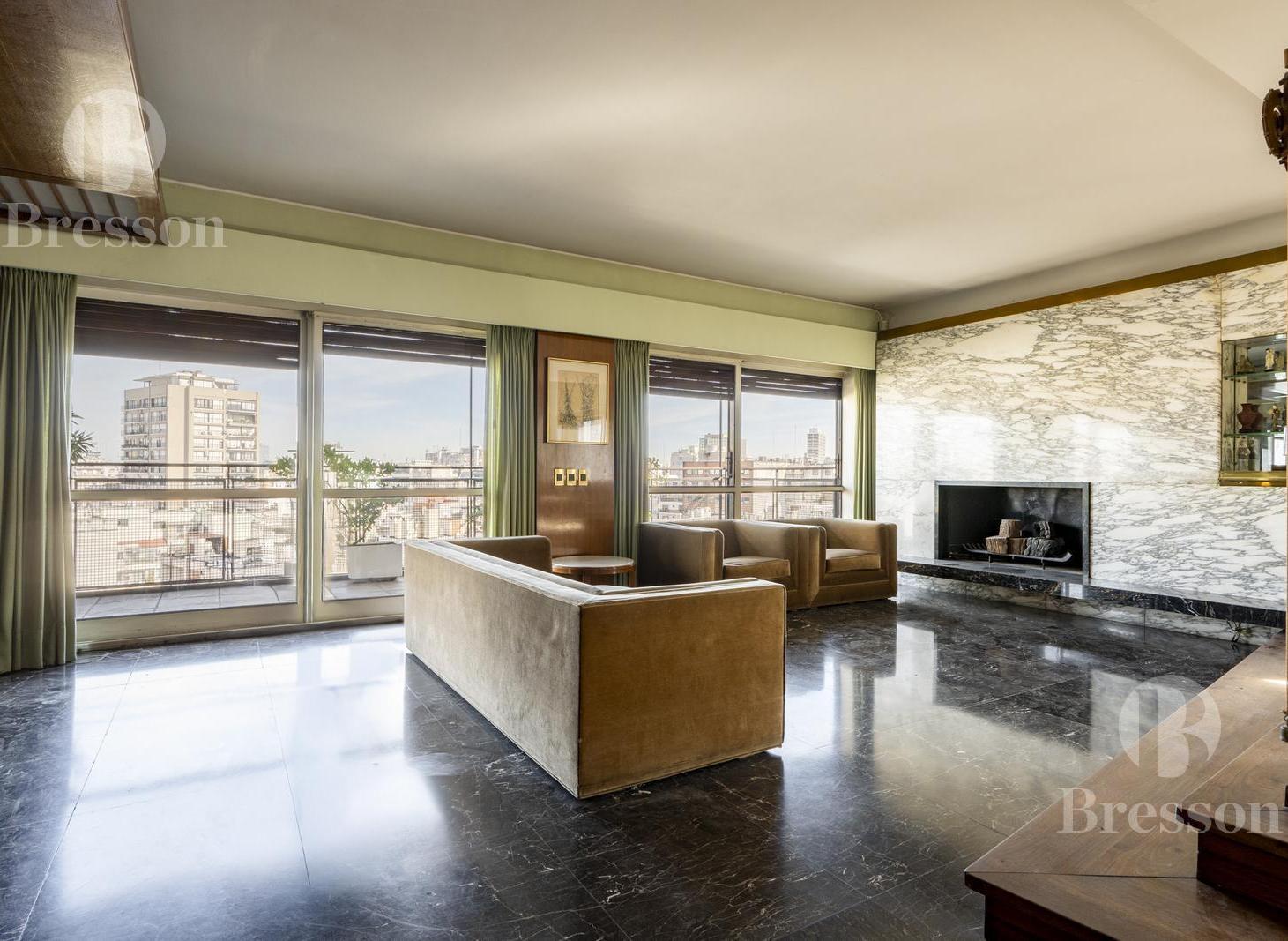 Foto de Excelente Departamento sobre Calle Arroyo al 800, -entre Suipacha y, imagen 2