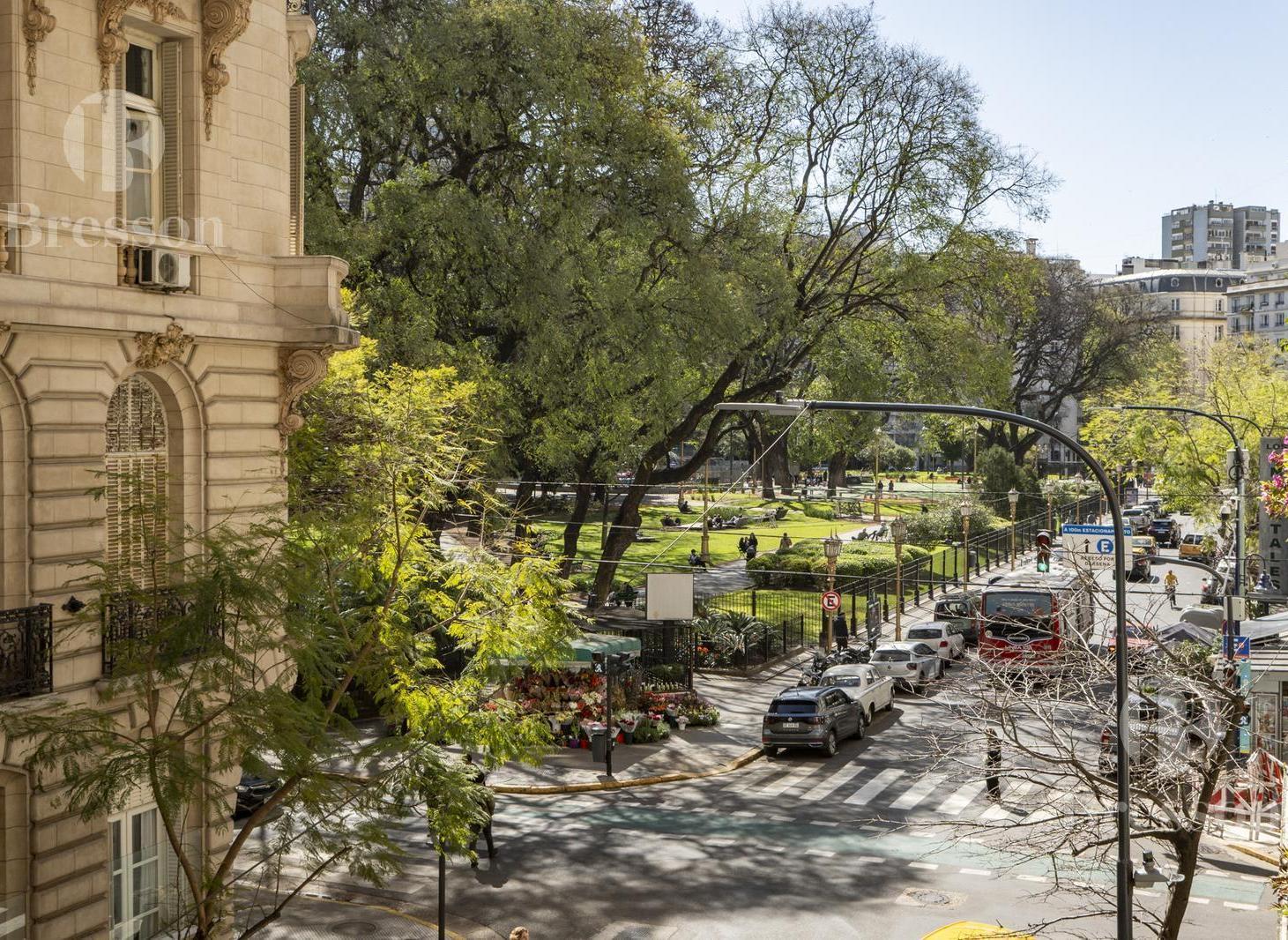 Foto de Departamento en Recoleta de 5 ambientes, imagen 2