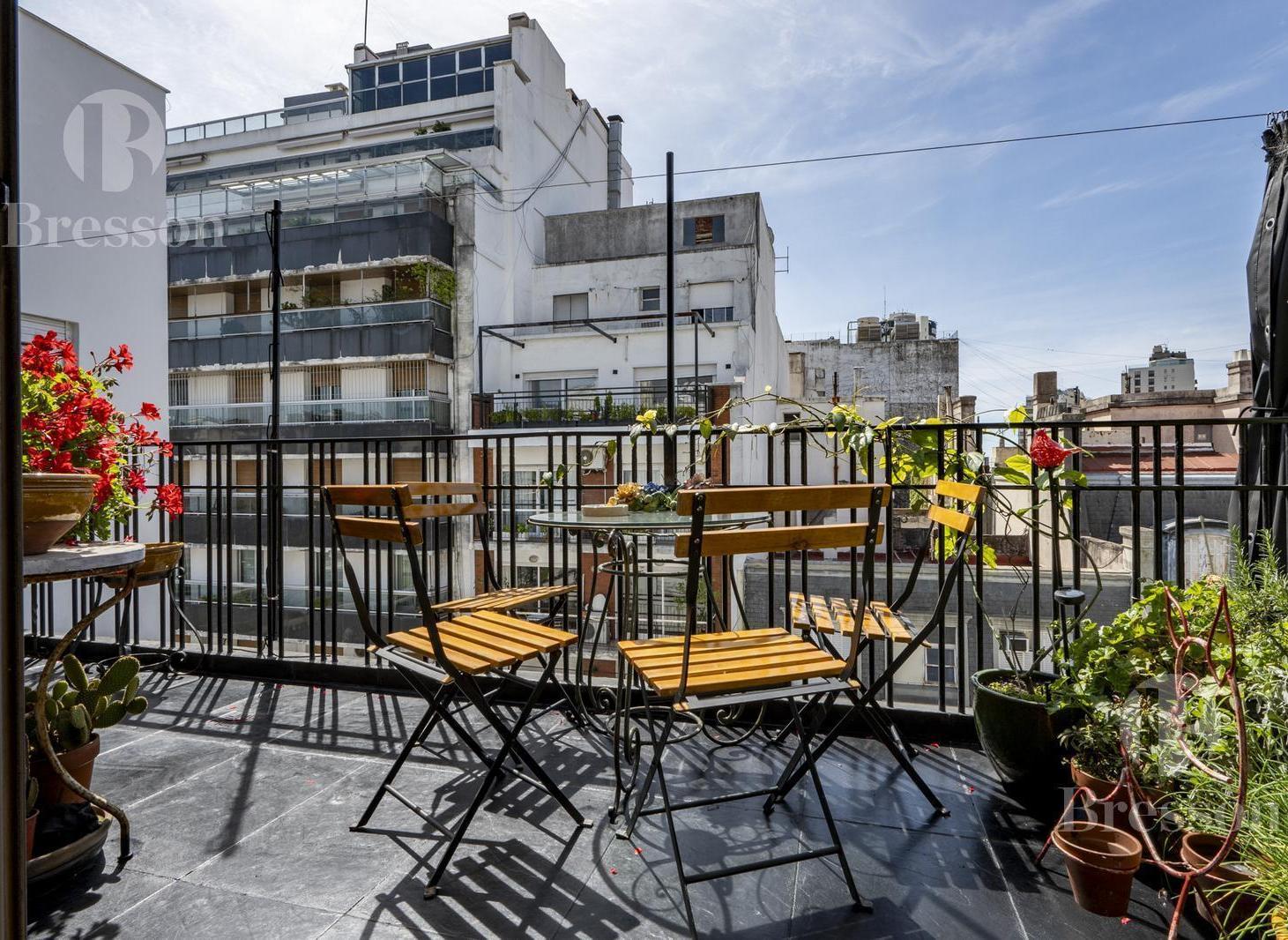 Foto de Departamento reciclado 2 dormitorios con dependencia y terraza en, imagen 4