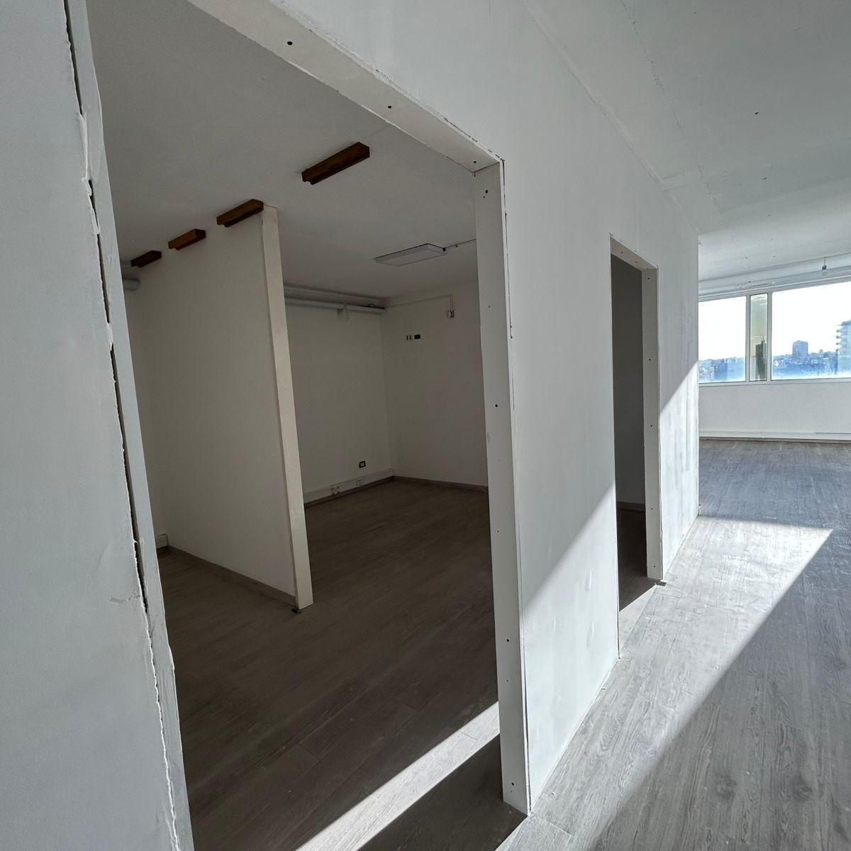 Foto de OFICINA EN VENTA Piso de 110m - Av Cabildo 4400, imagen 4