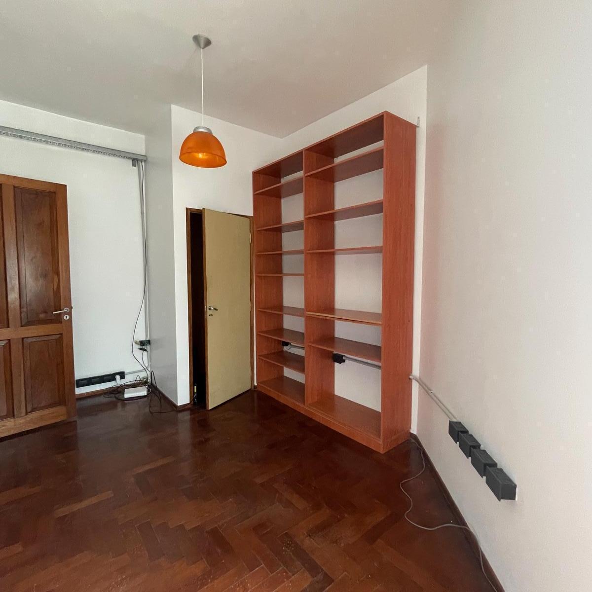 Casa en Venta S/expensas Lugones 4900 2