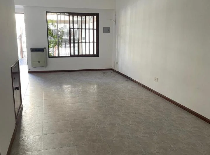 ALQUILER 5amb Triplex c/jardin y cochera 5