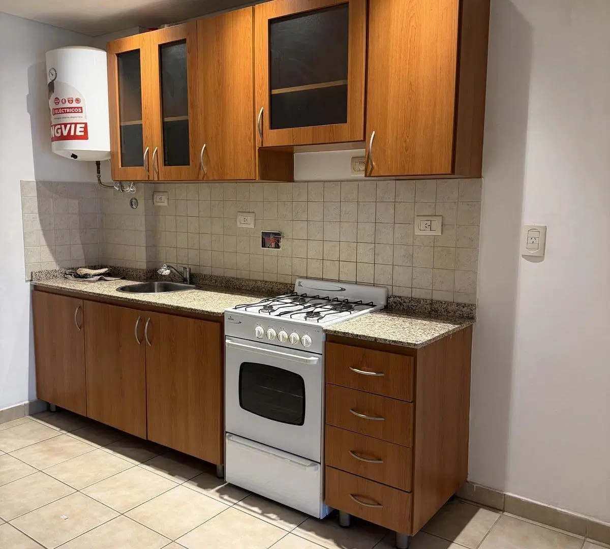 ALQUILER monoambiente R. Naon 3500 5