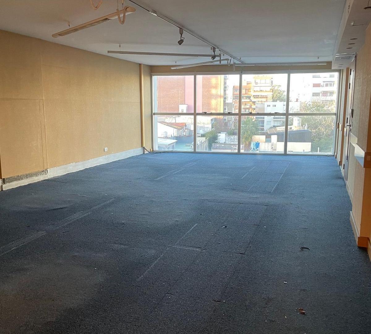 Foto de ALQUILER PISO de OFICINA AV CABILDO 4500, imagen 1