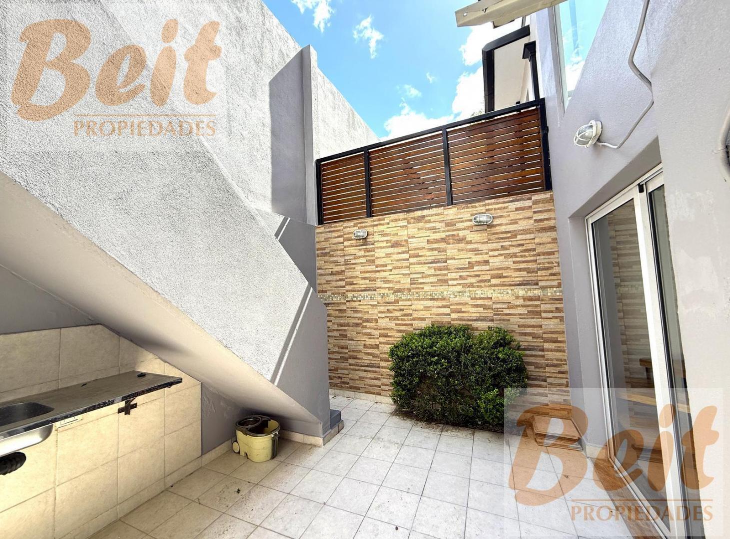 Foto de ALQUILER casa OFICINA - Lugones 4900, imagen 2