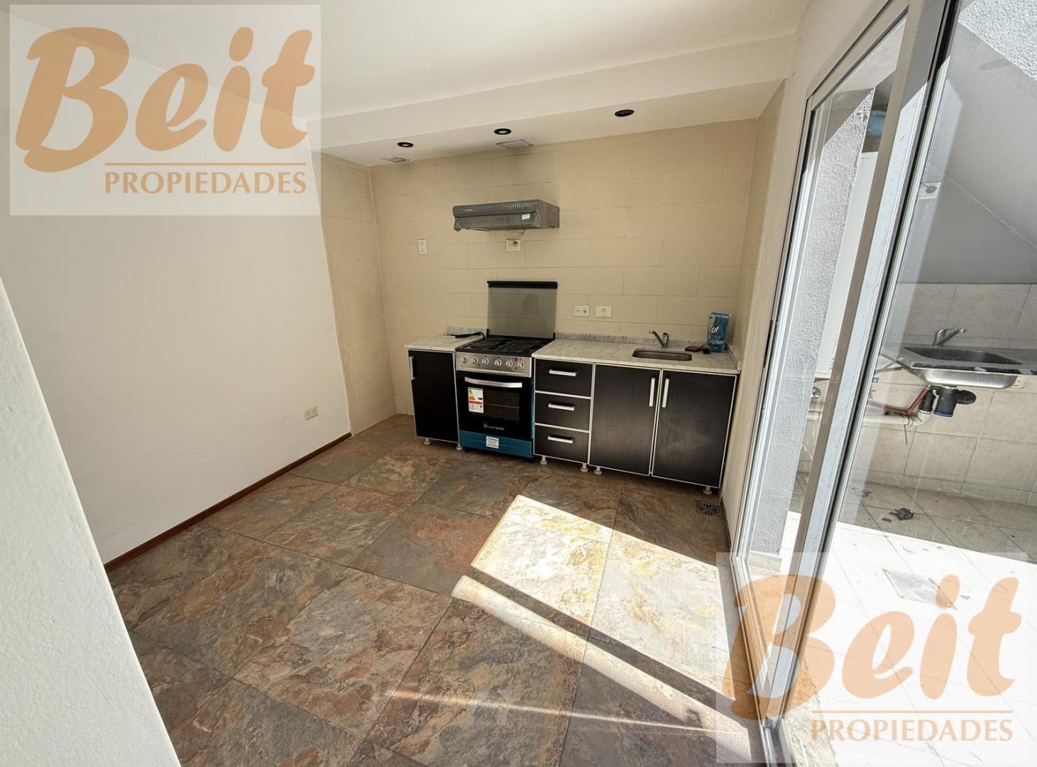 Foto de ALQUILER casa OFICINA - Lugones 4900, imagen 3
