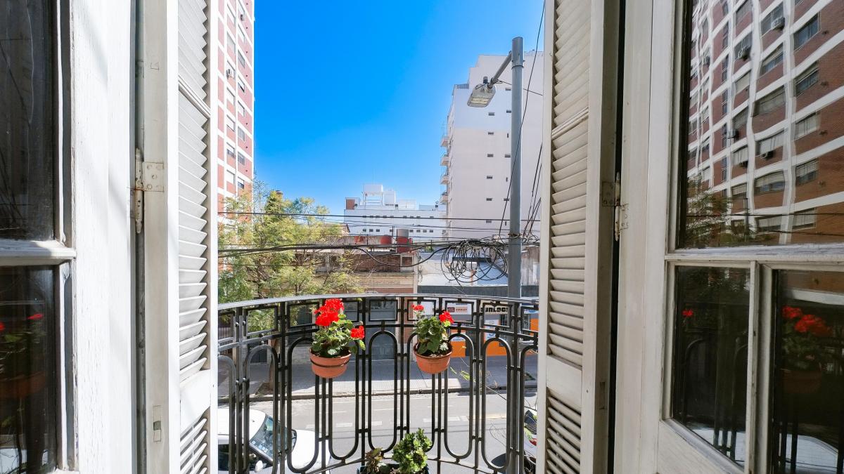 Puan Al 600 - PH 4 Amb. - 242 m² Totales - Sin Expensas - Terraza con Quincho. 2