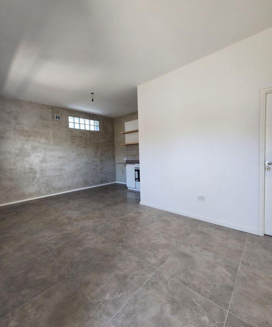 PH - Venta - 3 Ambientes - Villa Devoto - Sin Expensas - Patio - Refaccionado a nuevo.
