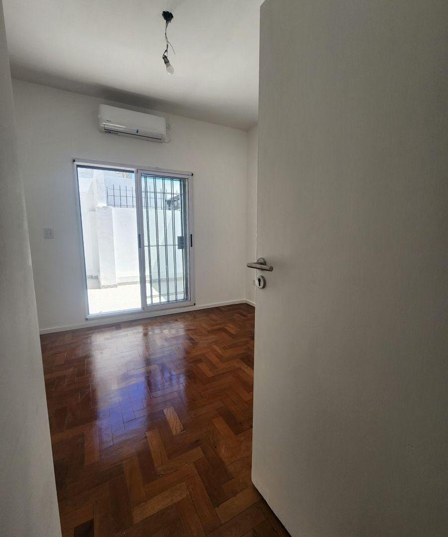 PH - Venta - 3 Ambientes - Villa Devoto - Sin Expensas - Patio - Refaccionado a nuevo.