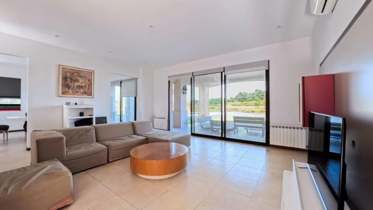 Casa en "Chacras del Paraná" - 4 ambientes -Lote de 5000 m. - Amarra privada a metros del río Paraná 3