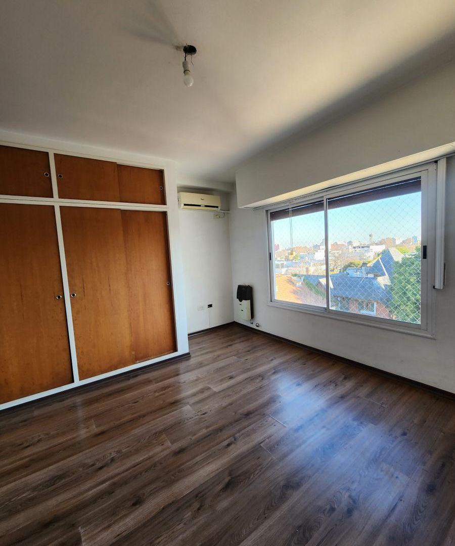 Departamento en Venta de 87 m² en Villa Devoto. 3 Amb. dúplex con Balcón y Vista Abierta