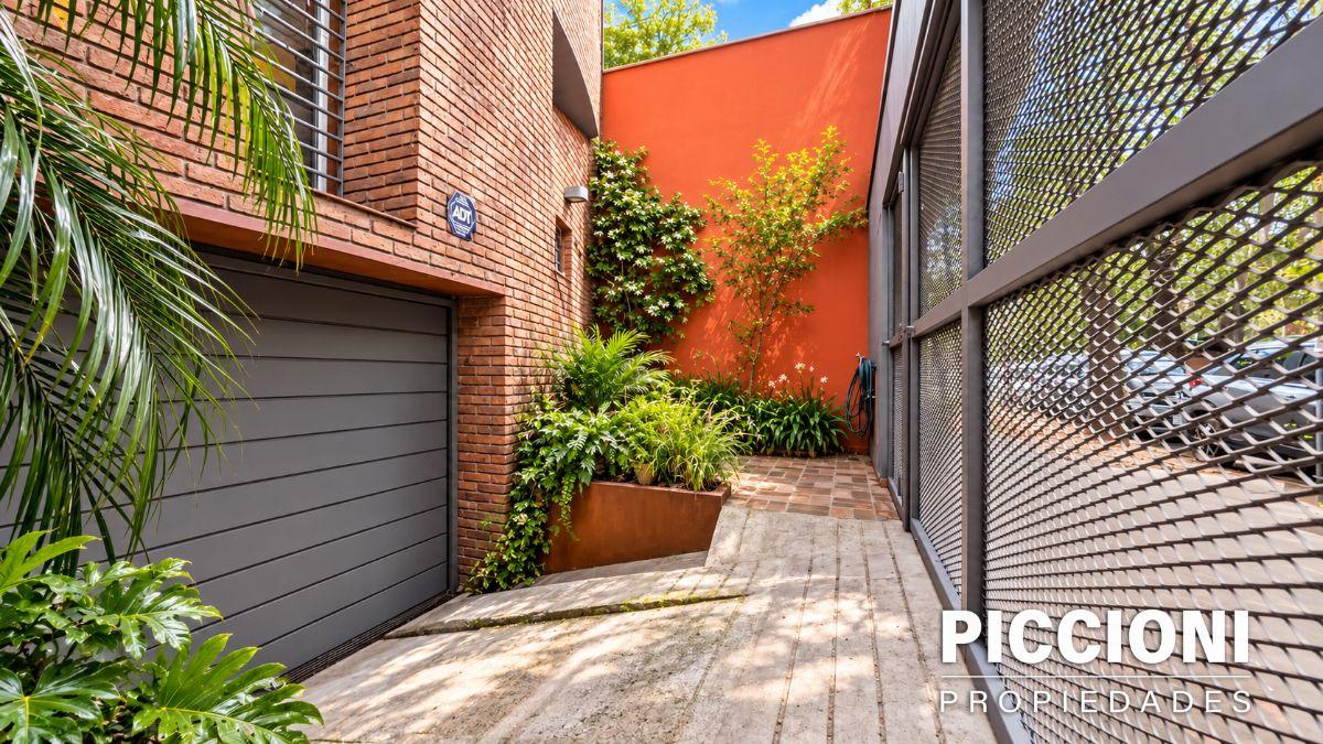 Foto de Casa de diseño en venta -5 amb. - 208 m2 cubiertos - Apto crédito, imagen 5