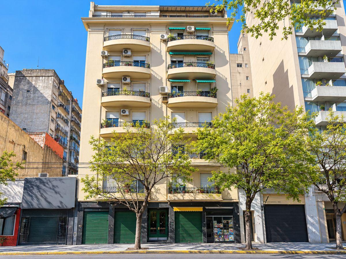 Foto de Departamento en Venta de 43 m² en San Cristóbal - 2 Amb. con patio, imagen 1