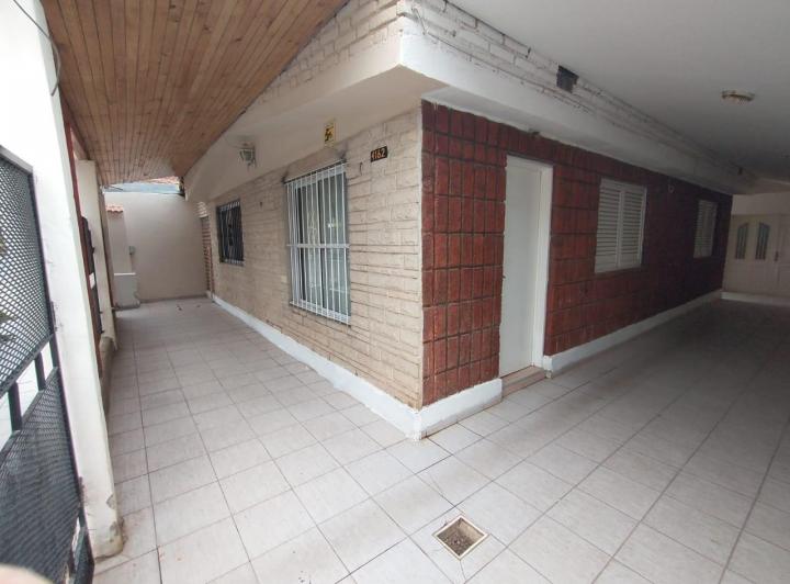 Casa en alquiler, barrio huiliches 5