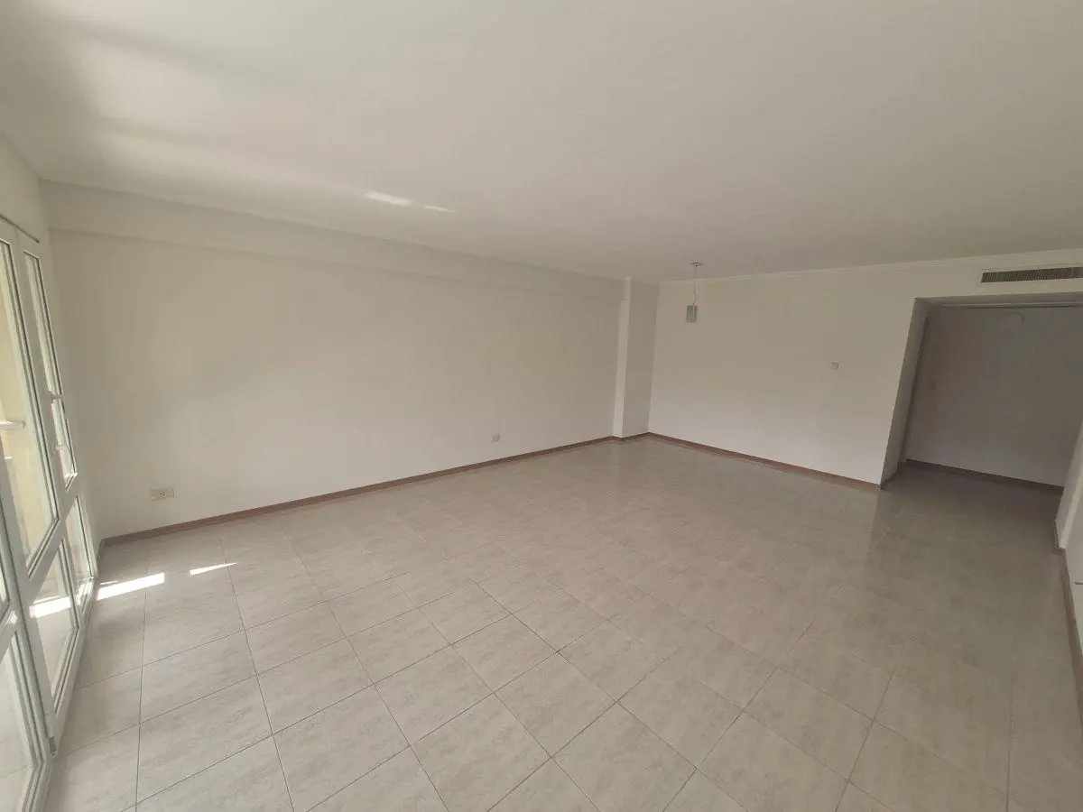 Departamento en alquiler, 3 dormitorios con cochera y baulera 4