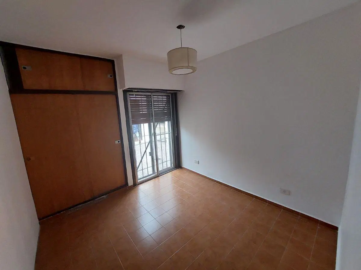 Casa en alquiler, 2 dormitorios, barrio Maria Auxiliadora 5