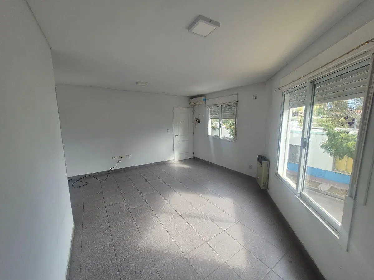 Departamento en venta, 2 dormitorios, sin cochera 3