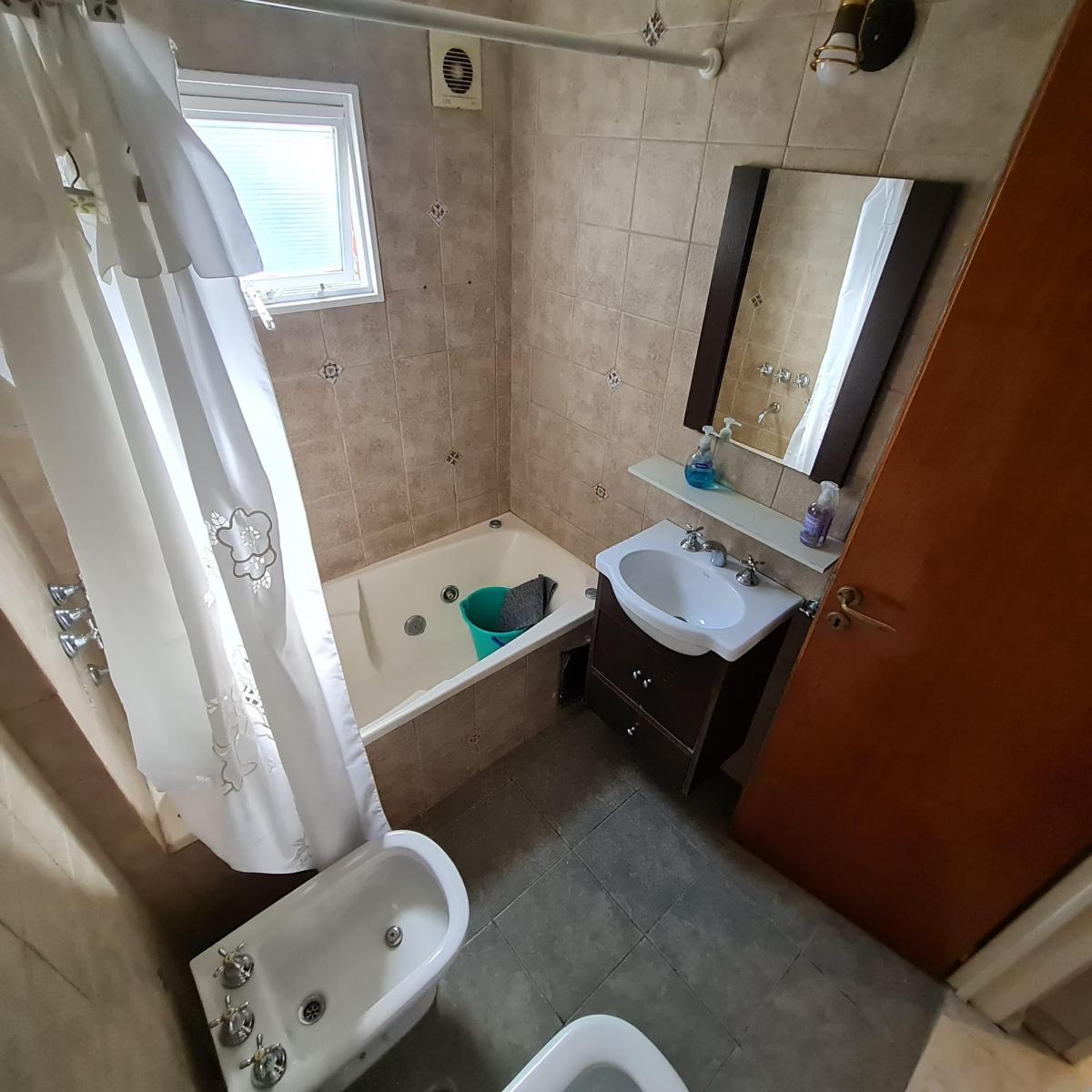 Departamento 2 Ambientes con Cochera Moron 2