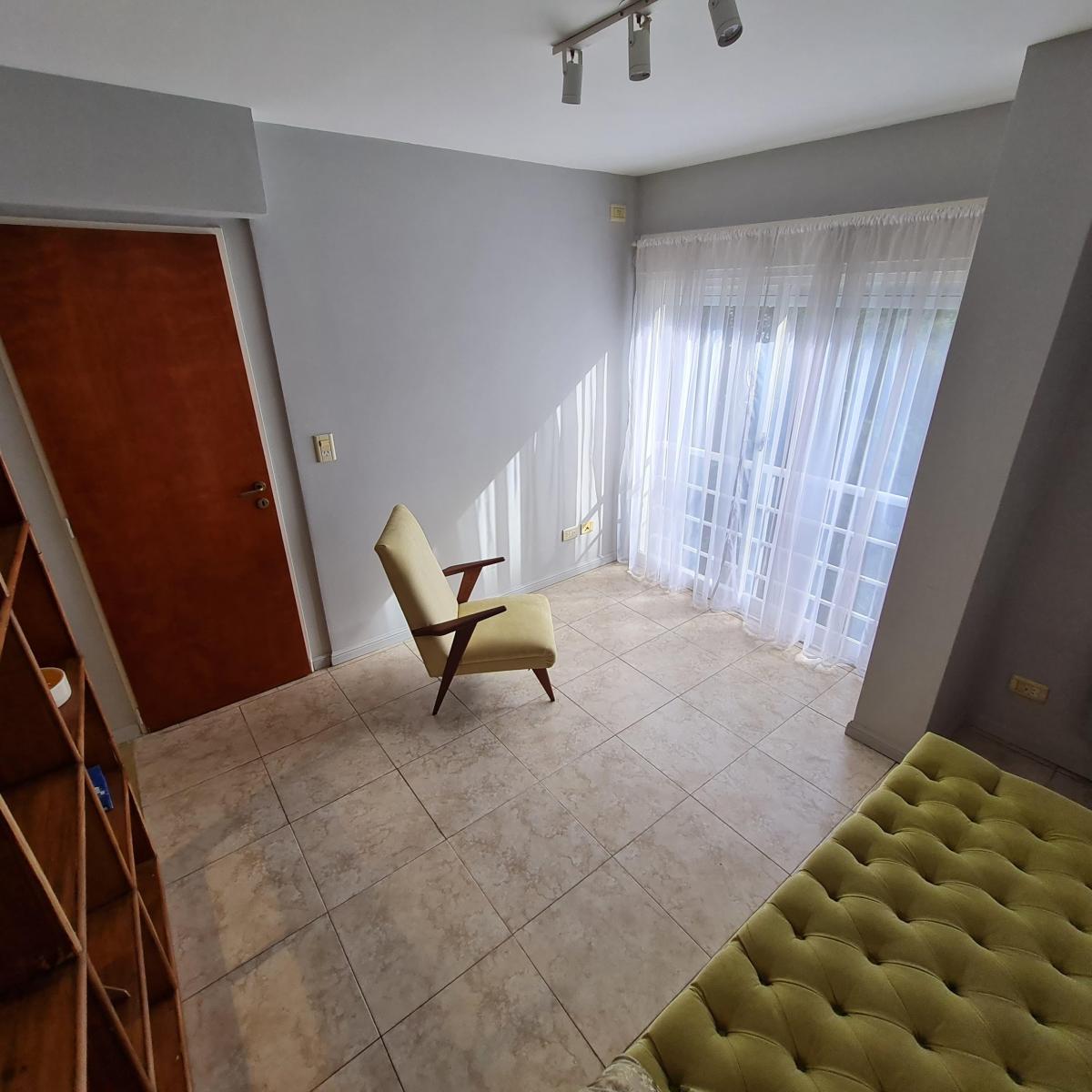 Departamento 2 Ambientes con Cochera Moron 5