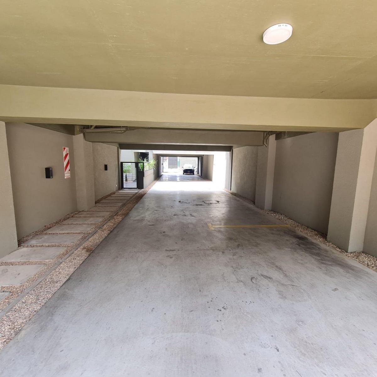 Foto de VENTA COCHERA CUBIERTA EN RAMOS MEJIA, imagen 3