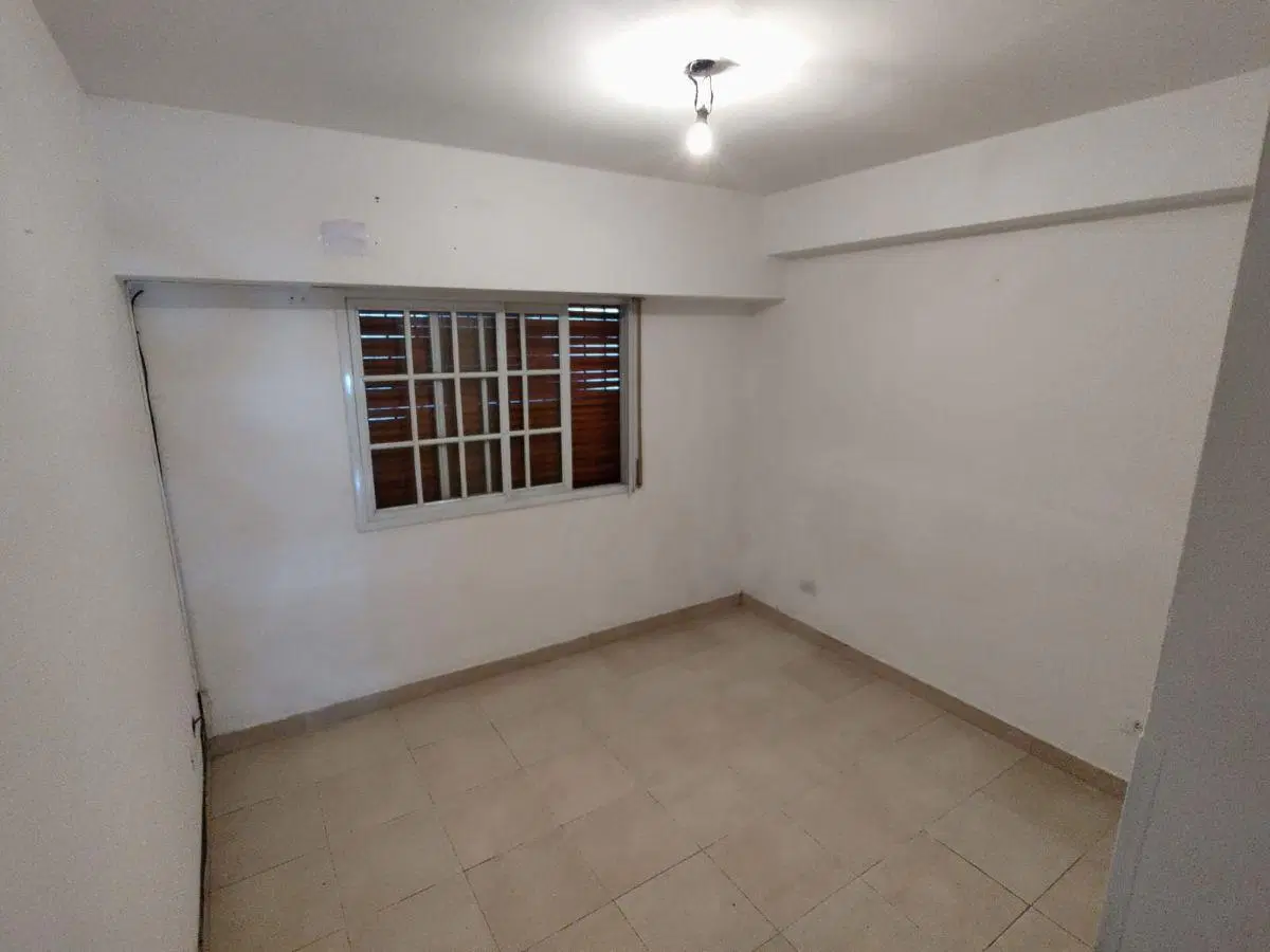 ALQUILER DEPARTAMENTO 2 AMBIENTES CON COCHERA Y PATIO 2