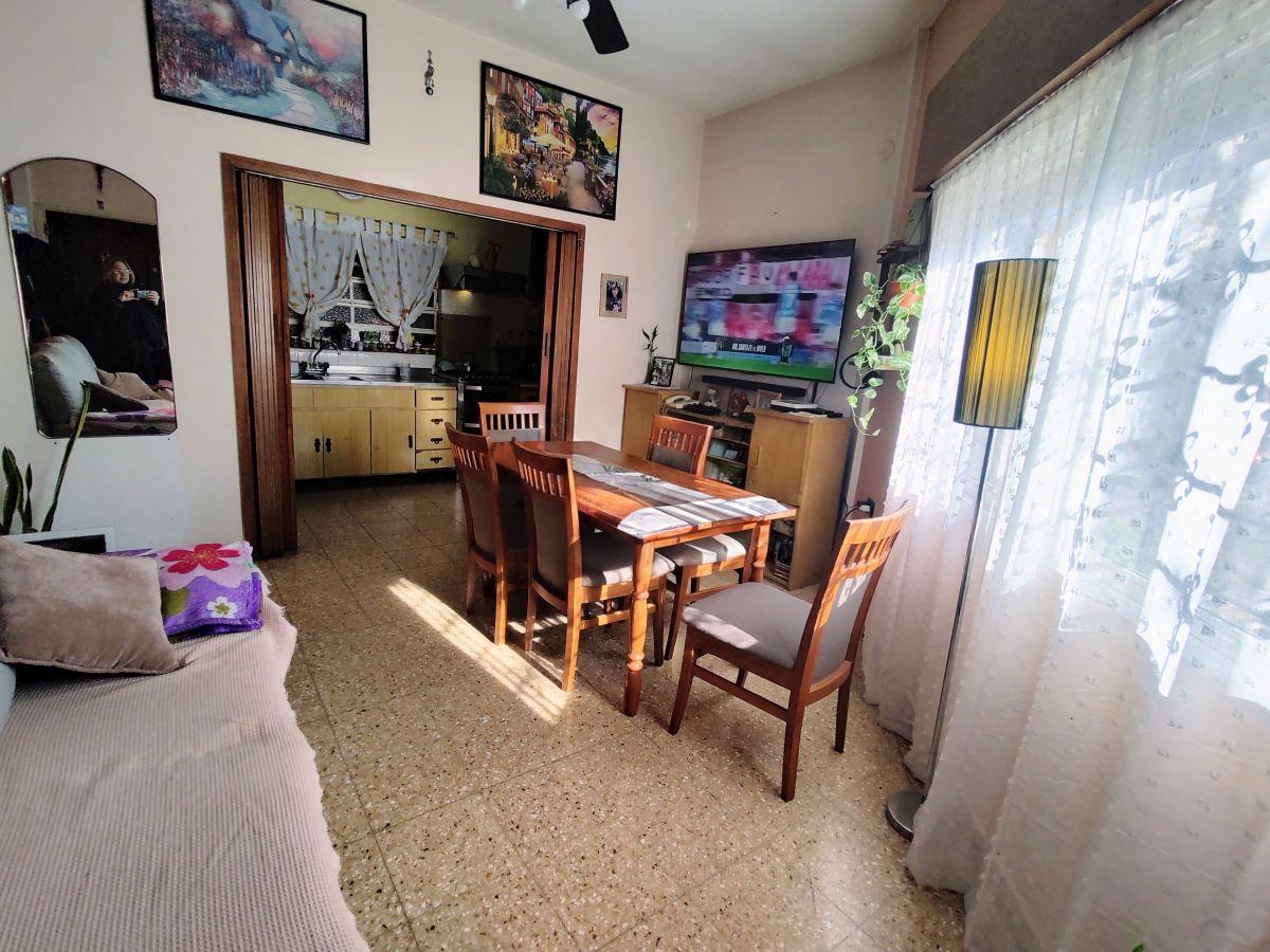 Foto de RAMOS MEJÍA. CASA 4 AMBIENTES EN PARCELA PROPIA CON TERRAZA Y QUINCHO!, imagen 5