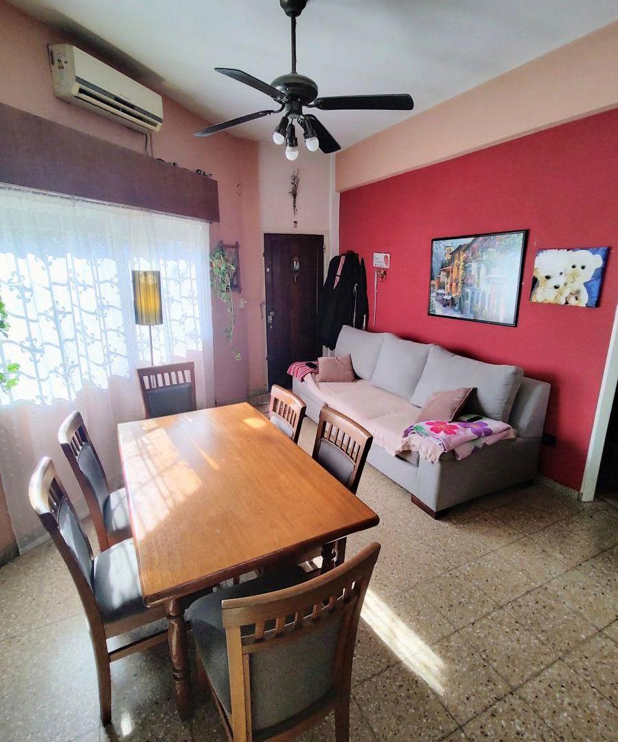 Foto de RAMOS MEJÍA. CASA 4 AMBIENTES EN PARCELA PROPIA CON TERRAZA Y QUINCHO!, imagen 4