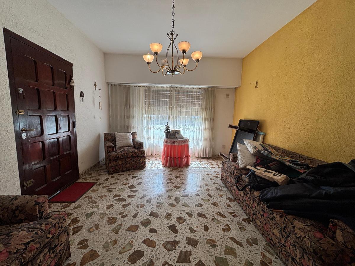 Foto de Casa en venta en Villa Luzuriaga, imagen 4
